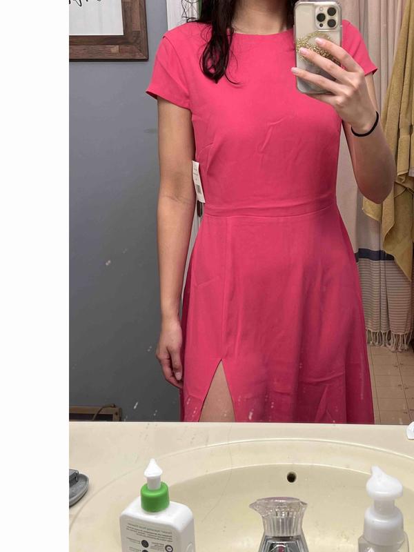 Great Dress, but is not Magenta