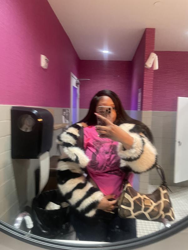 Review Thumbnail Image 0 238052383