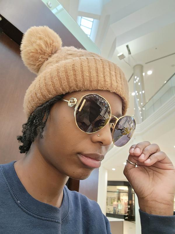 Review Thumbnail Image 1 239669182