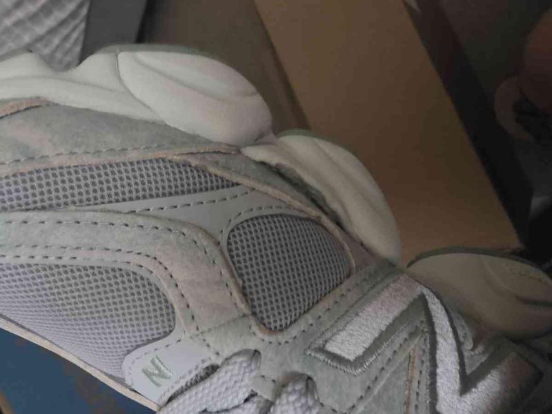 Customer photo for "You sent me defective shoes"