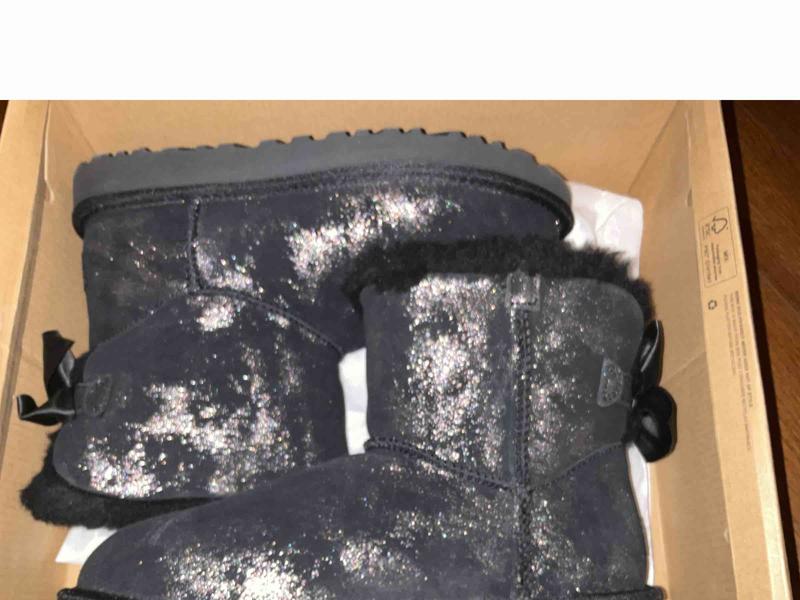 Customer photo for "black"