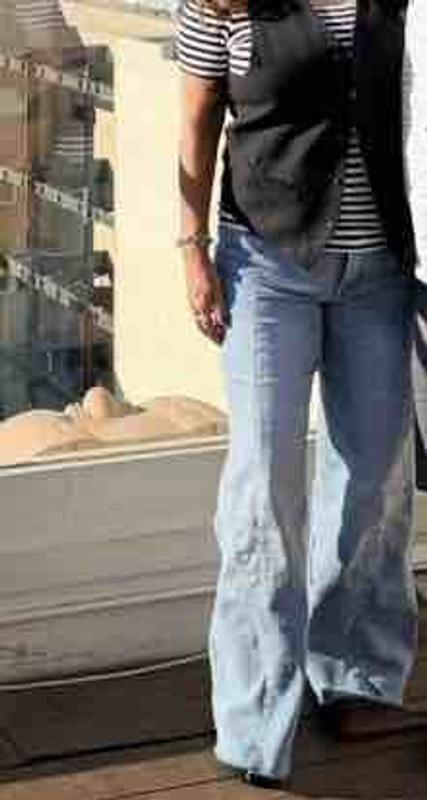 Review Thumbnail Image 0 248700578