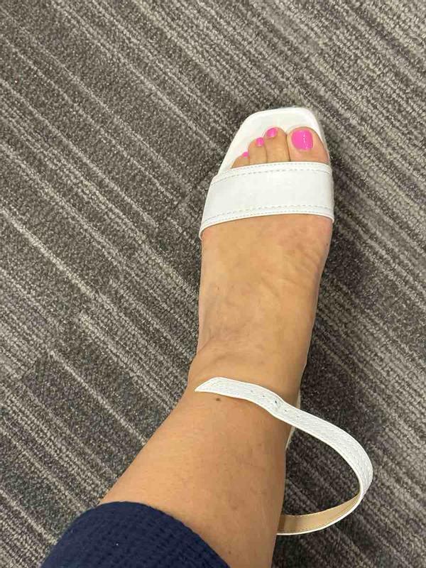 Review Thumbnail Image 0 243593838