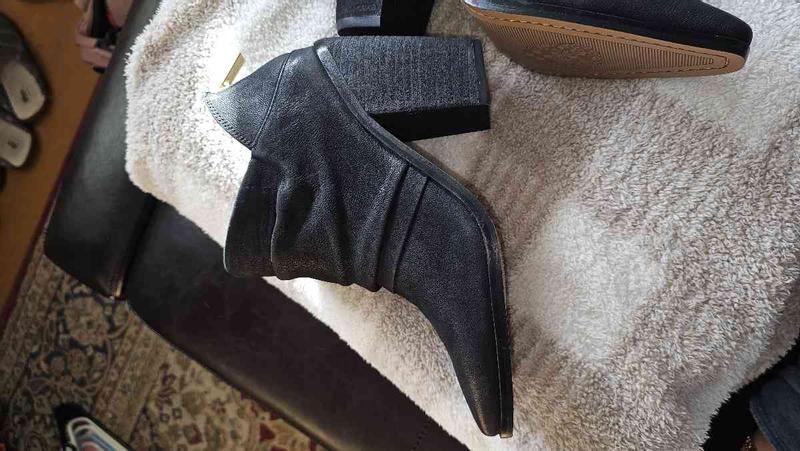 Review Thumbnail Image 0 245956922