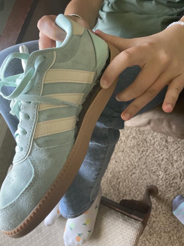 Review Thumbnail Image 0 236170366