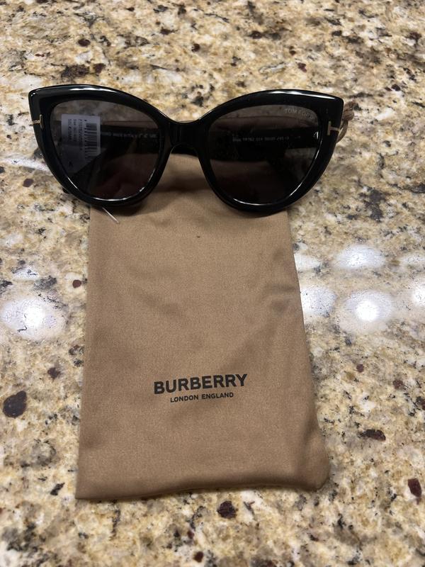 Glasses arrived loose in box