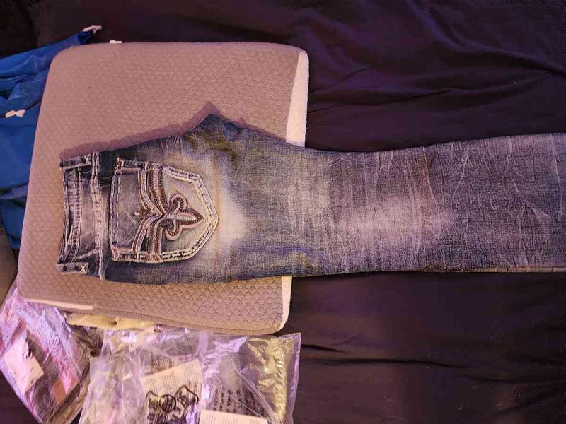 Review Thumbnail Image 0 237961751