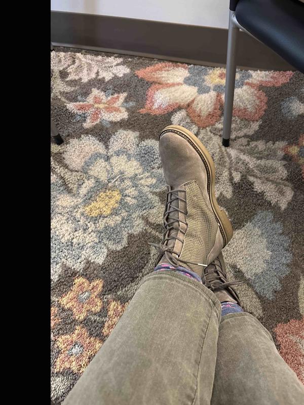 Review Thumbnail Image 0 245639727