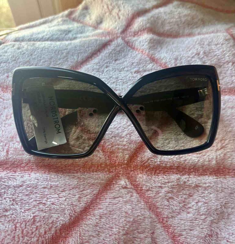 Review Thumbnail Image 1 248637240