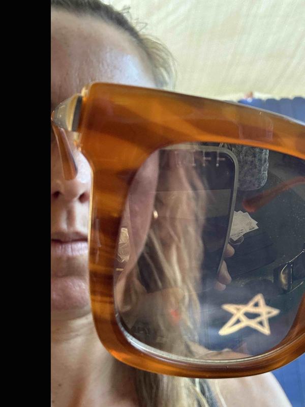 Review Thumbnail Image 0 245471292