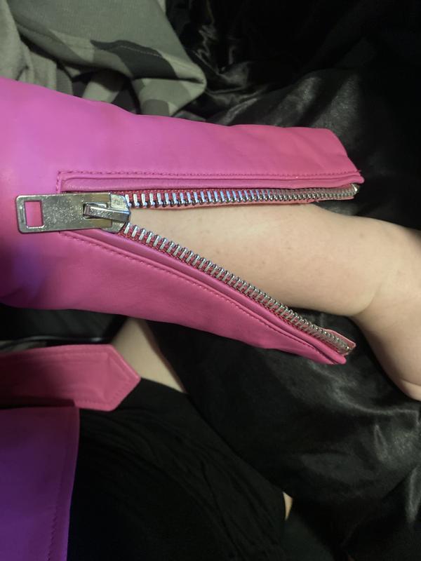 Review Thumbnail Image 0 204945596