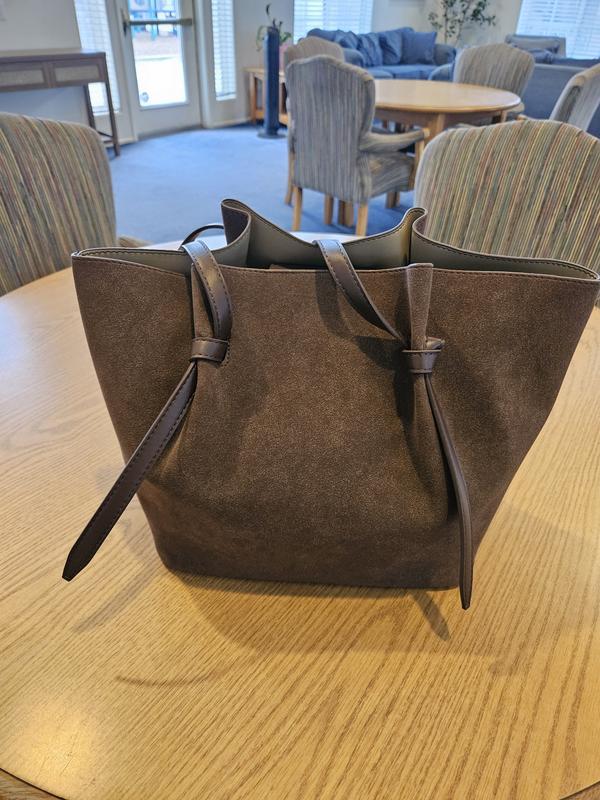 Review Thumbnail Image 0 245885115