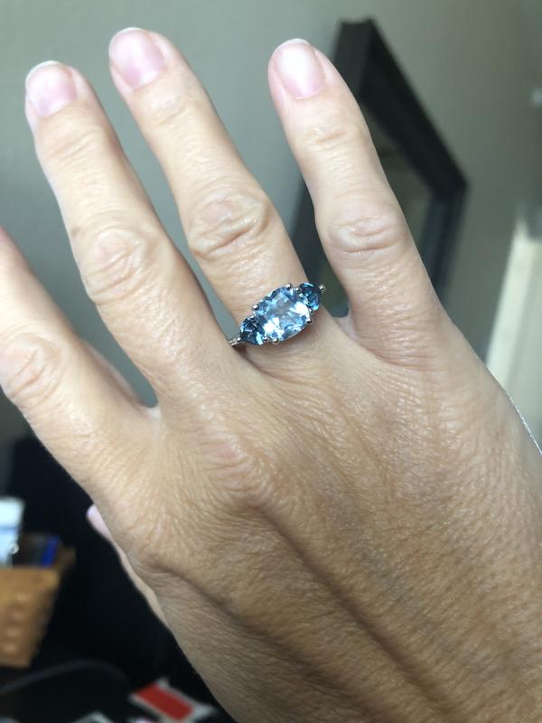 Review Thumbnail Image 0 205573830