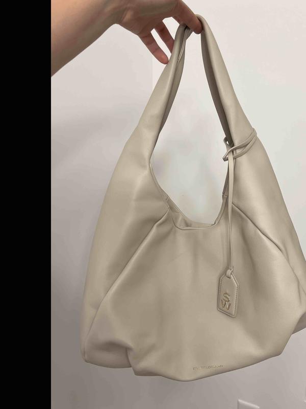 Review Thumbnail Image 0 246479875