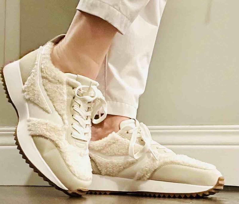 Review Thumbnail Image 0 231750005