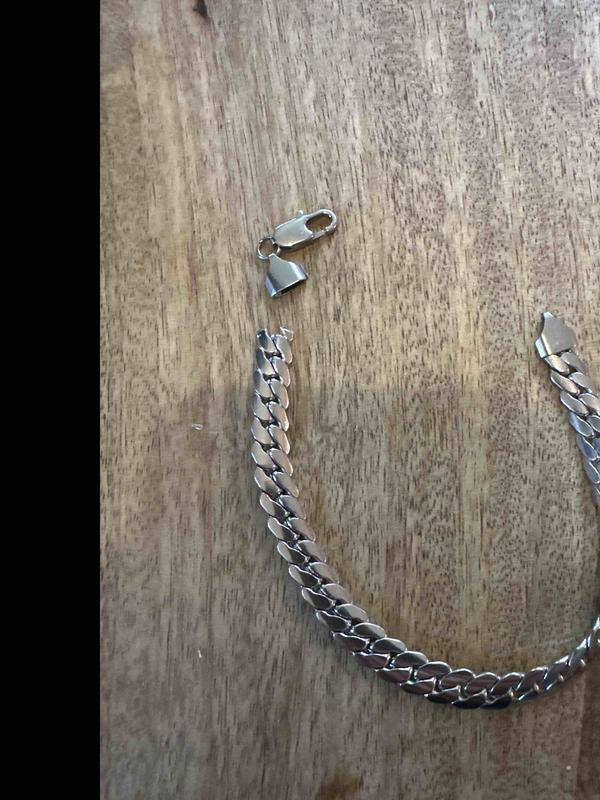 Review Thumbnail Image 0 247685632