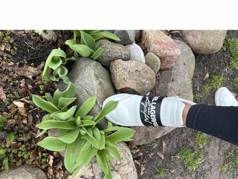 Review Thumbnail Image 0 232811517