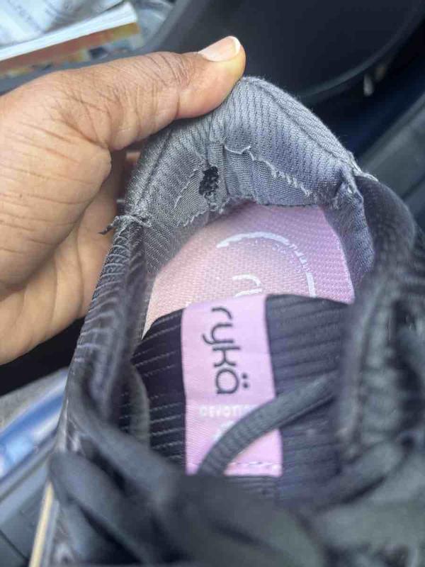 Review Thumbnail Image 1 255924817