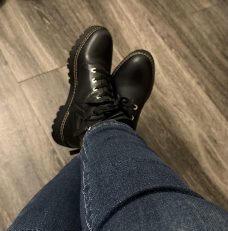 THE MOST STYLISH BOOTS!!!!