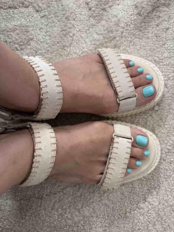 Review Thumbnail Image 1 238739382