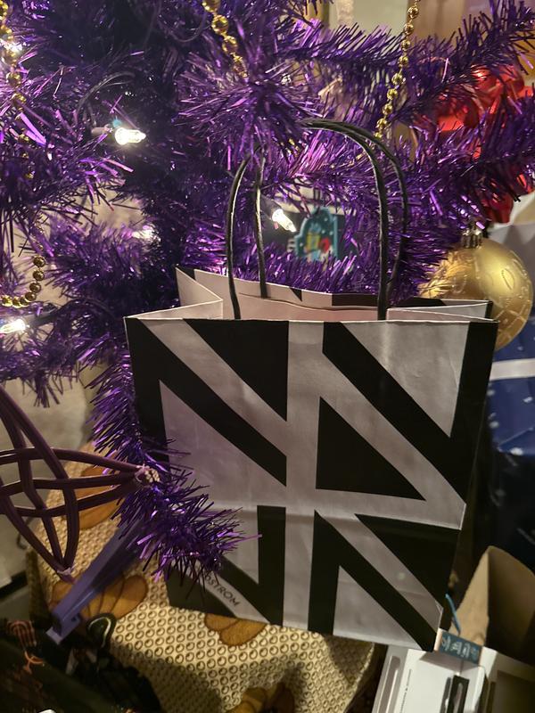 Review Thumbnail Image 0 238455758