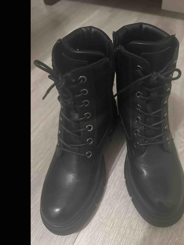 Review Thumbnail Image 0 245951373