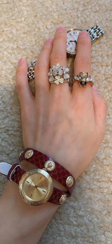 The ring is so beautiful.