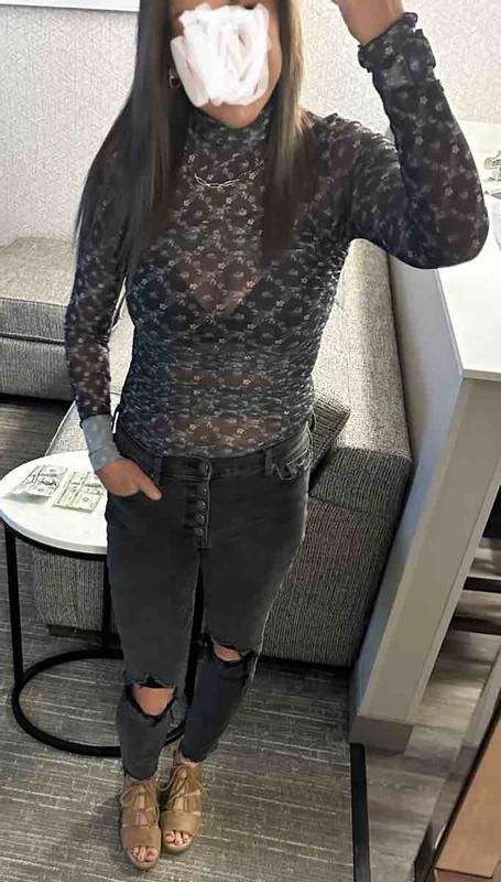 Review Thumbnail Image 0 228832613