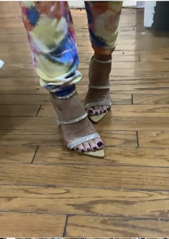 Review Thumbnail Image 3 228505159