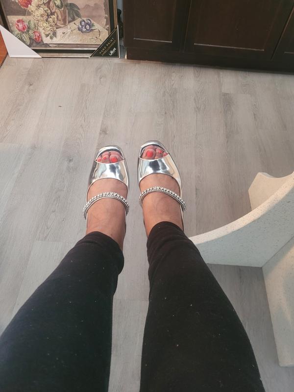 Review Thumbnail Image 0 238472945