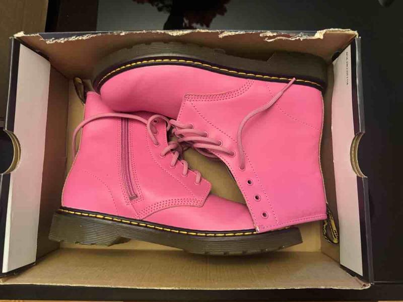 Customer photo for "wrong boot sent"