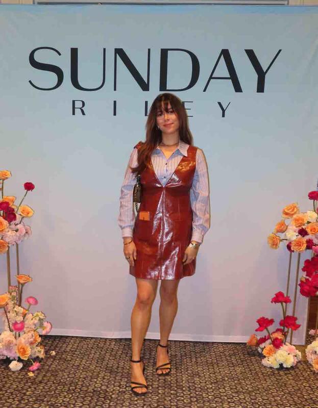 Review Thumbnail Image 0 249087300