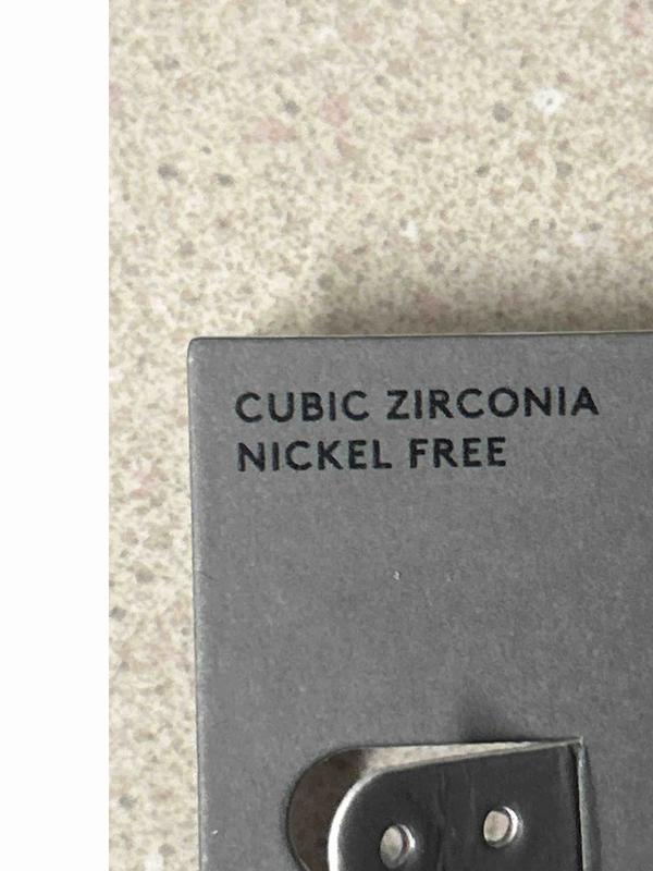 Review Thumbnail Image 0 240762541