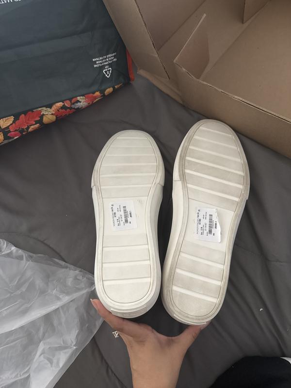 Review Thumbnail Image 0 244957140