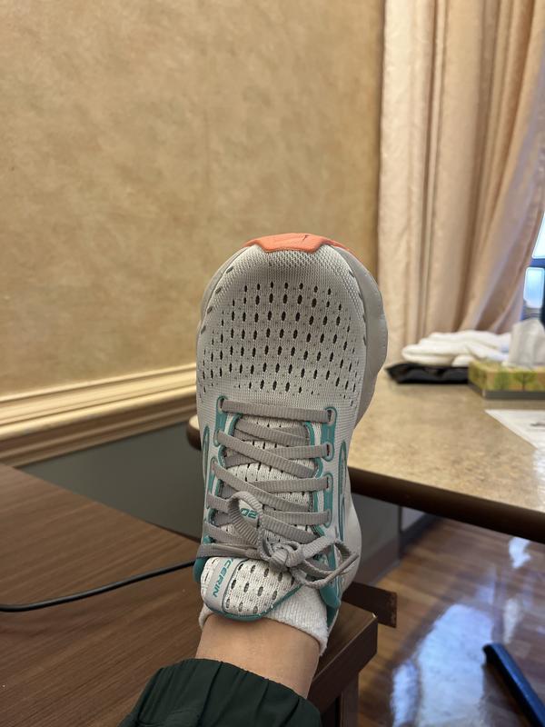 Customer photo for "Running shoe"