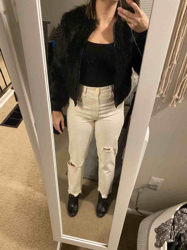 Review Thumbnail Image 0 214378872