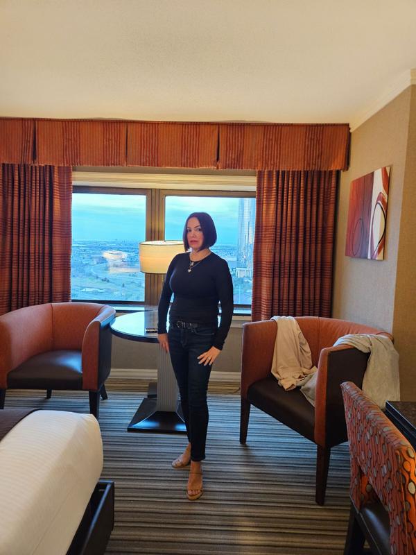 Customer photo for "comfortable and true ro size"