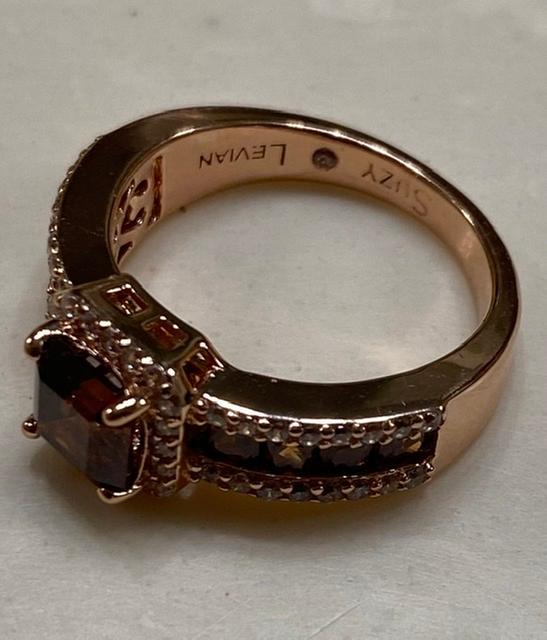 Review Thumbnail Image 1 197791386