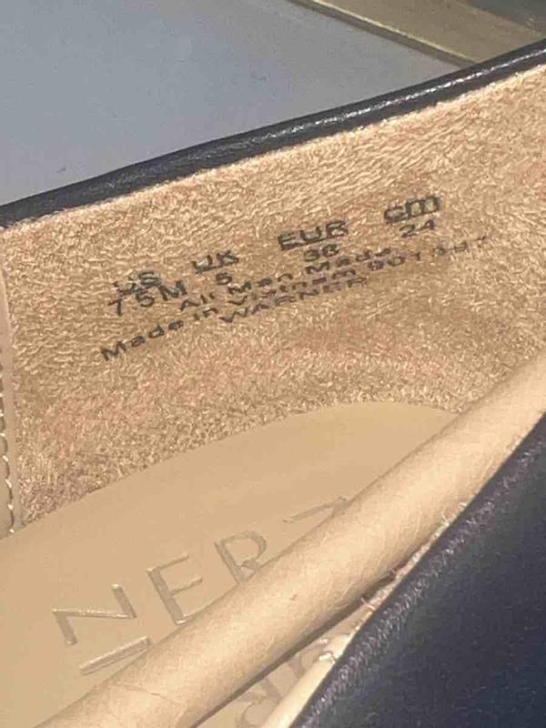 Customer photo for "All Man Made - Not Leather as described!"