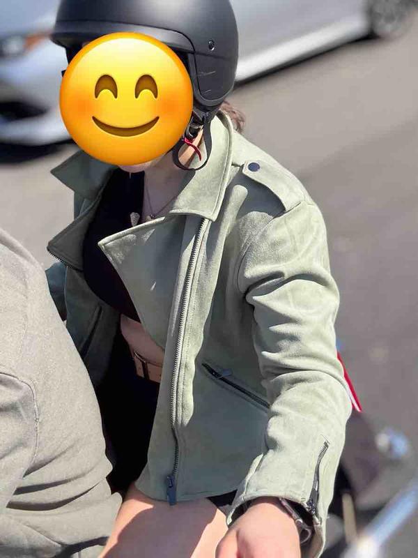 Review Thumbnail Image 0 244885251