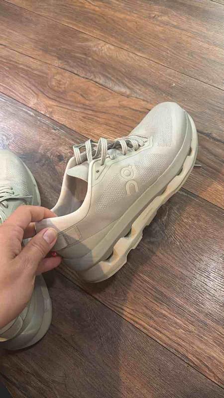 Customer photo for "poor qualy and not comfortable"