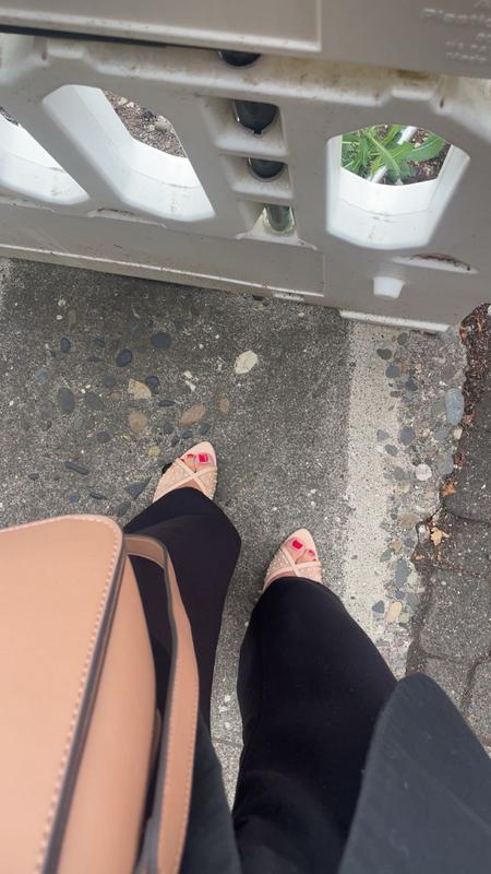 Review Thumbnail Image 0 243056017