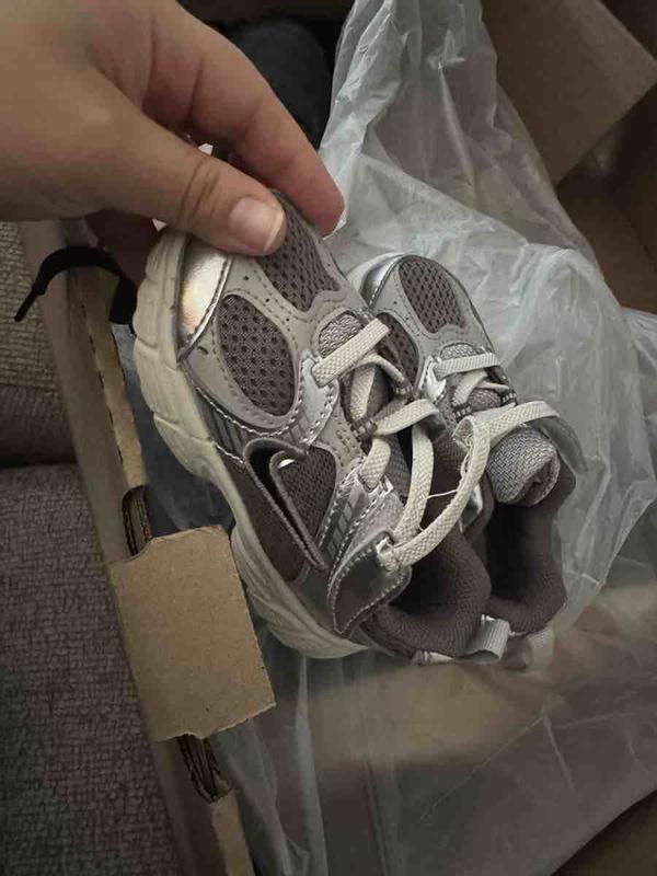 Review Thumbnail Image 0 246712480