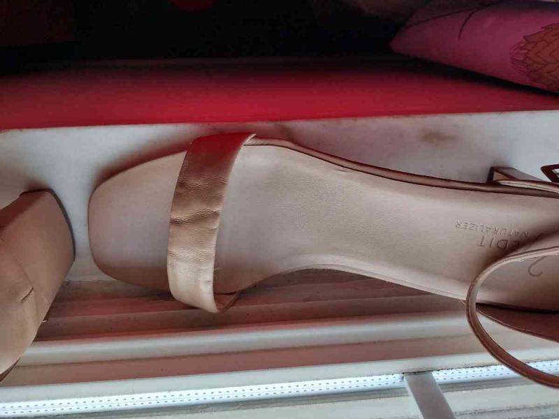 Used shoes sold