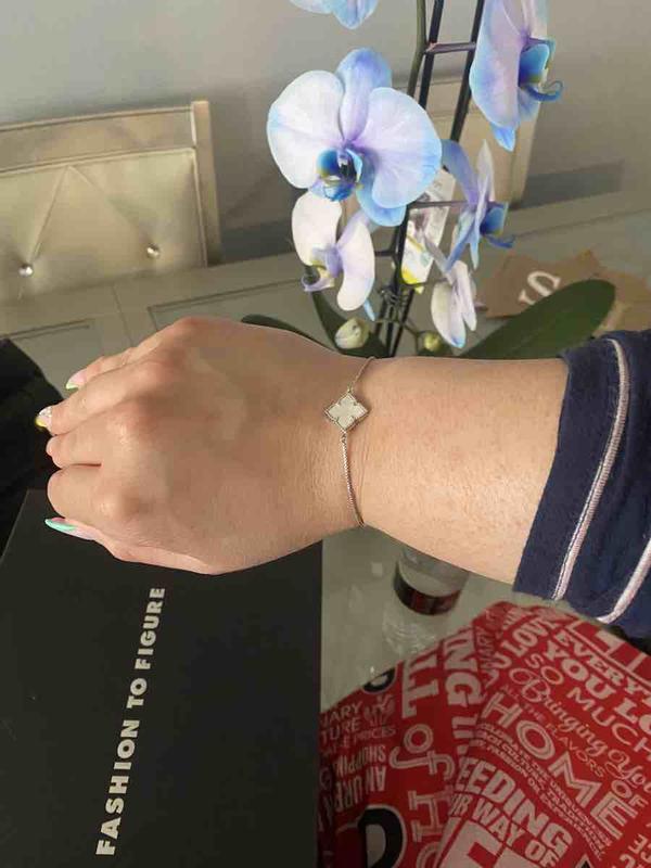 Review Thumbnail Image 0 225659404