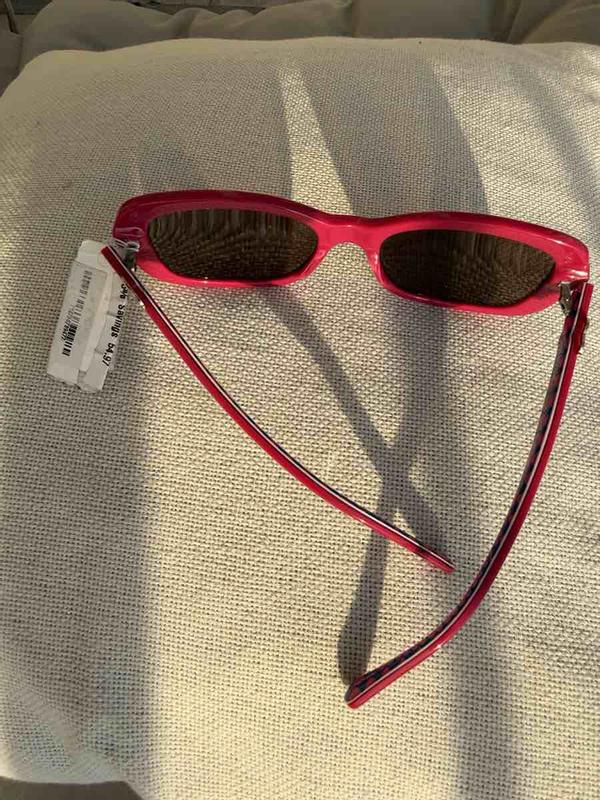 Review Thumbnail Image 1 251584744