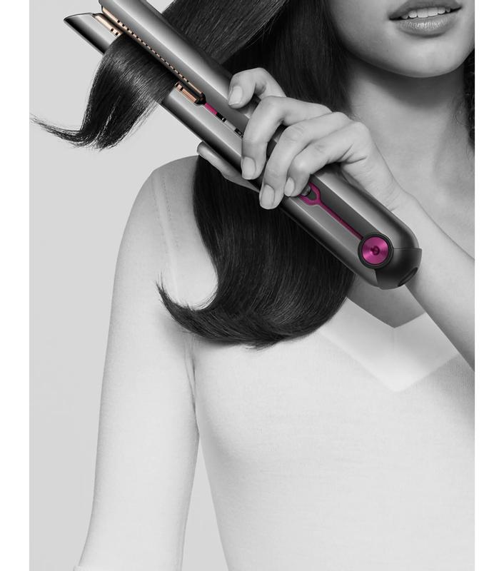 Customer photo for "The best straightener 2023"