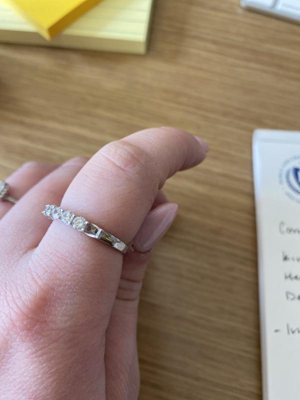 Review Thumbnail Image 0 205408314