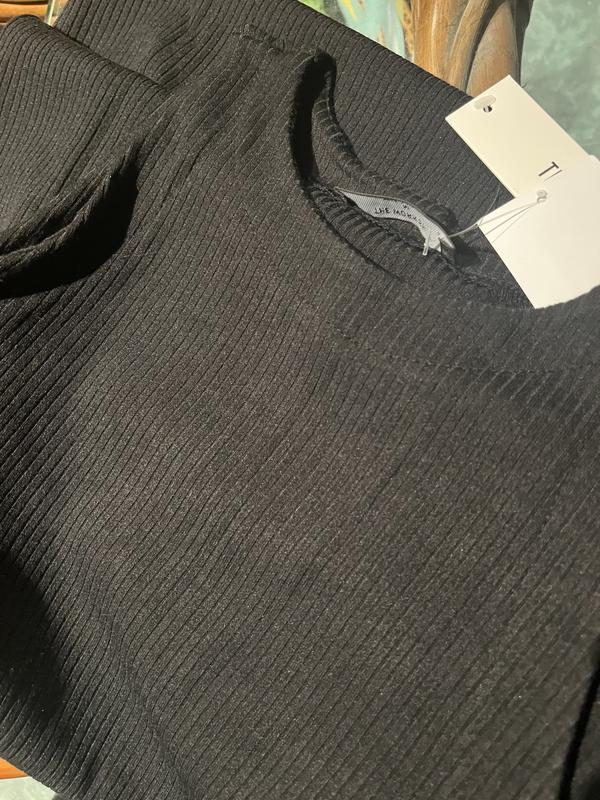 Review Thumbnail Image 0 244826689