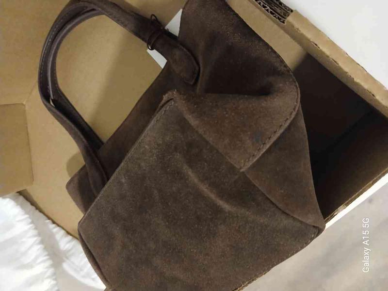 Review Thumbnail Image 1 247822396